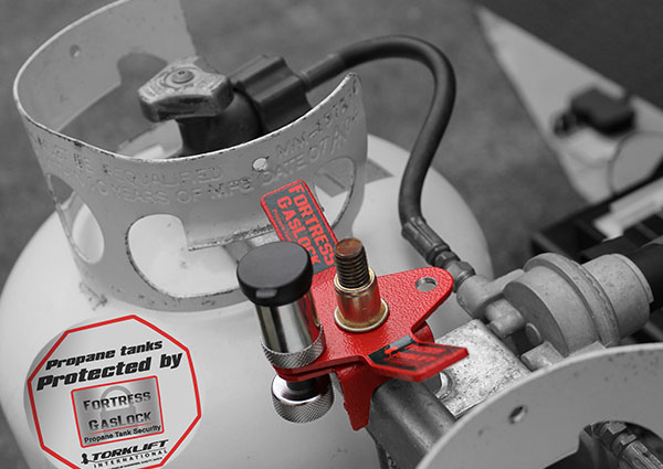  ALLOWS TANKS TO BE SECURELY LOCKED WHEN MOUNTED TO TRAILERS, TOWABLES AND RVS